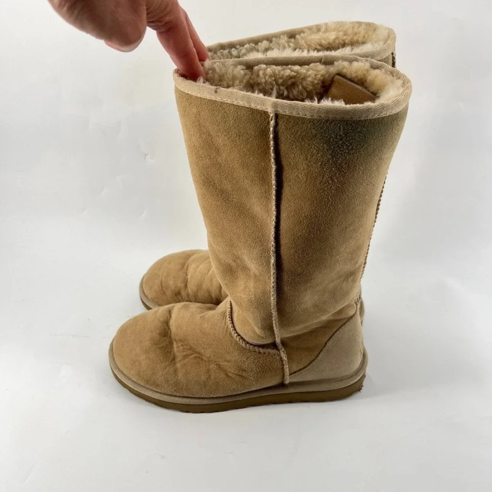 UGG Classic Tall Boots 5815 Womens 8 Suede Sheepskin Shearling Tan Beige Leather